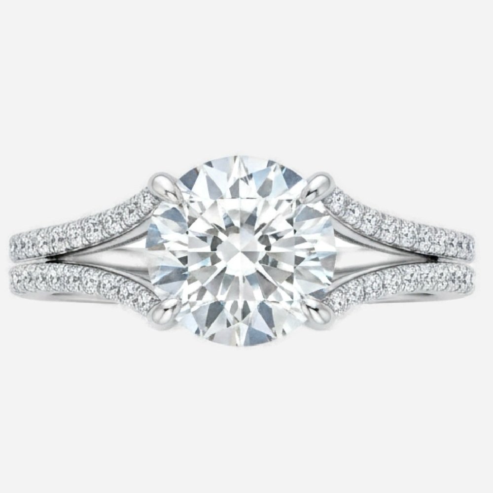 Round Solitaire Diamond Engagement Ring in White